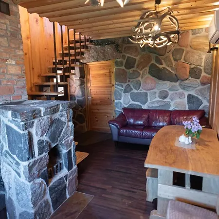 普瑞丽假日农场 *